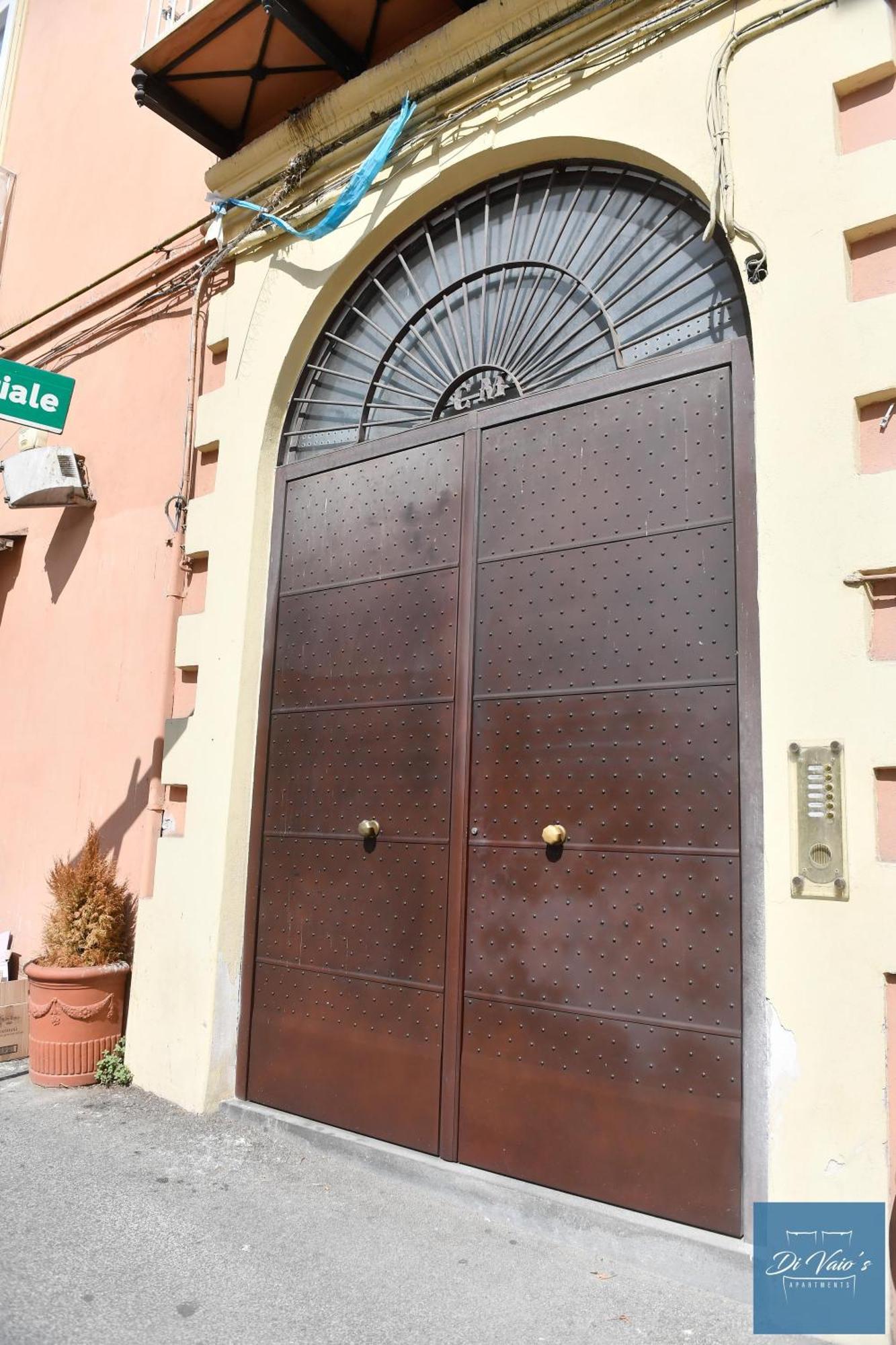 Di Vaio'S Apartments نابولي المظهر الخارجي الصورة