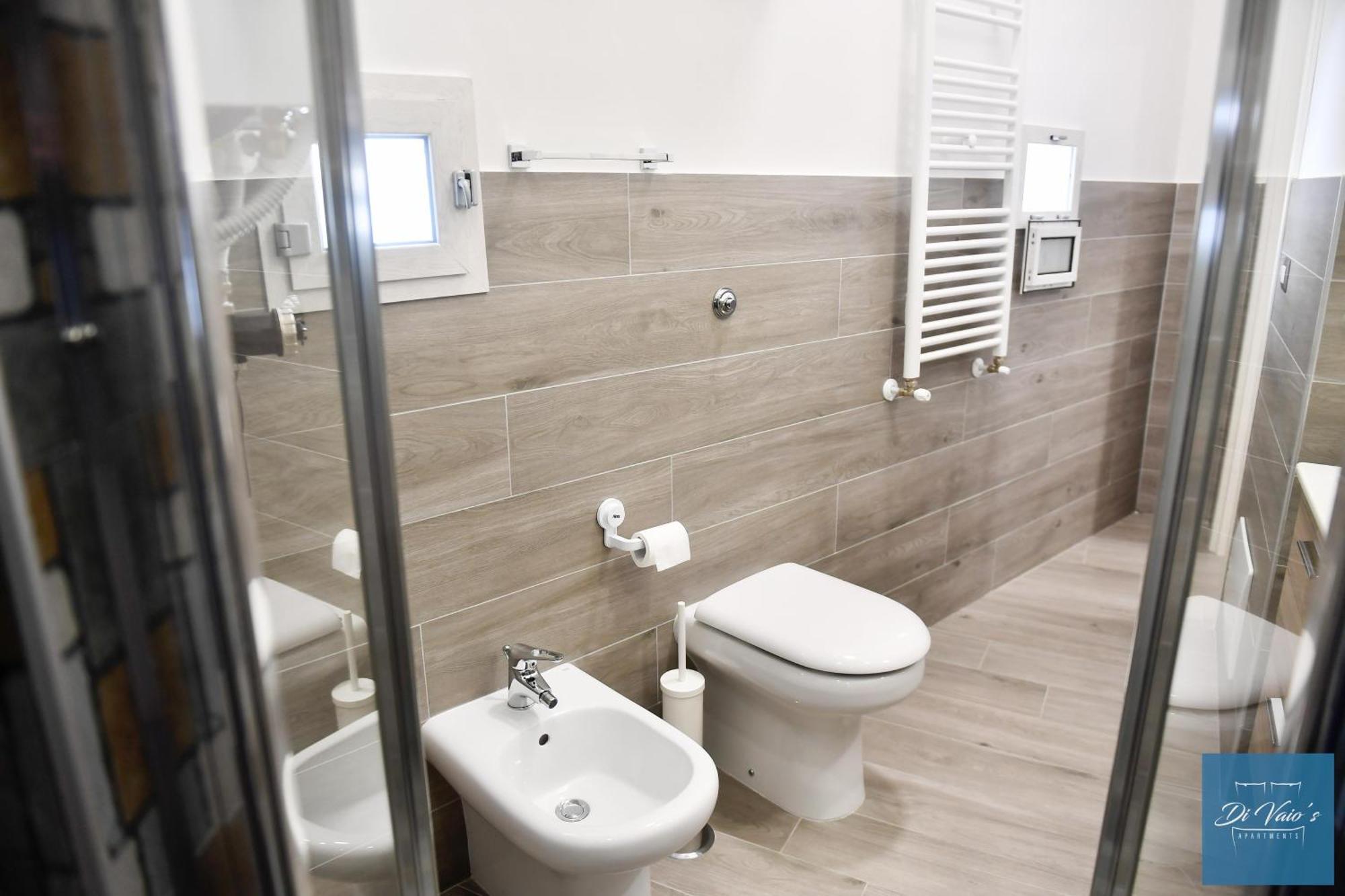 Di Vaio'S Apartments نابولي المظهر الخارجي الصورة