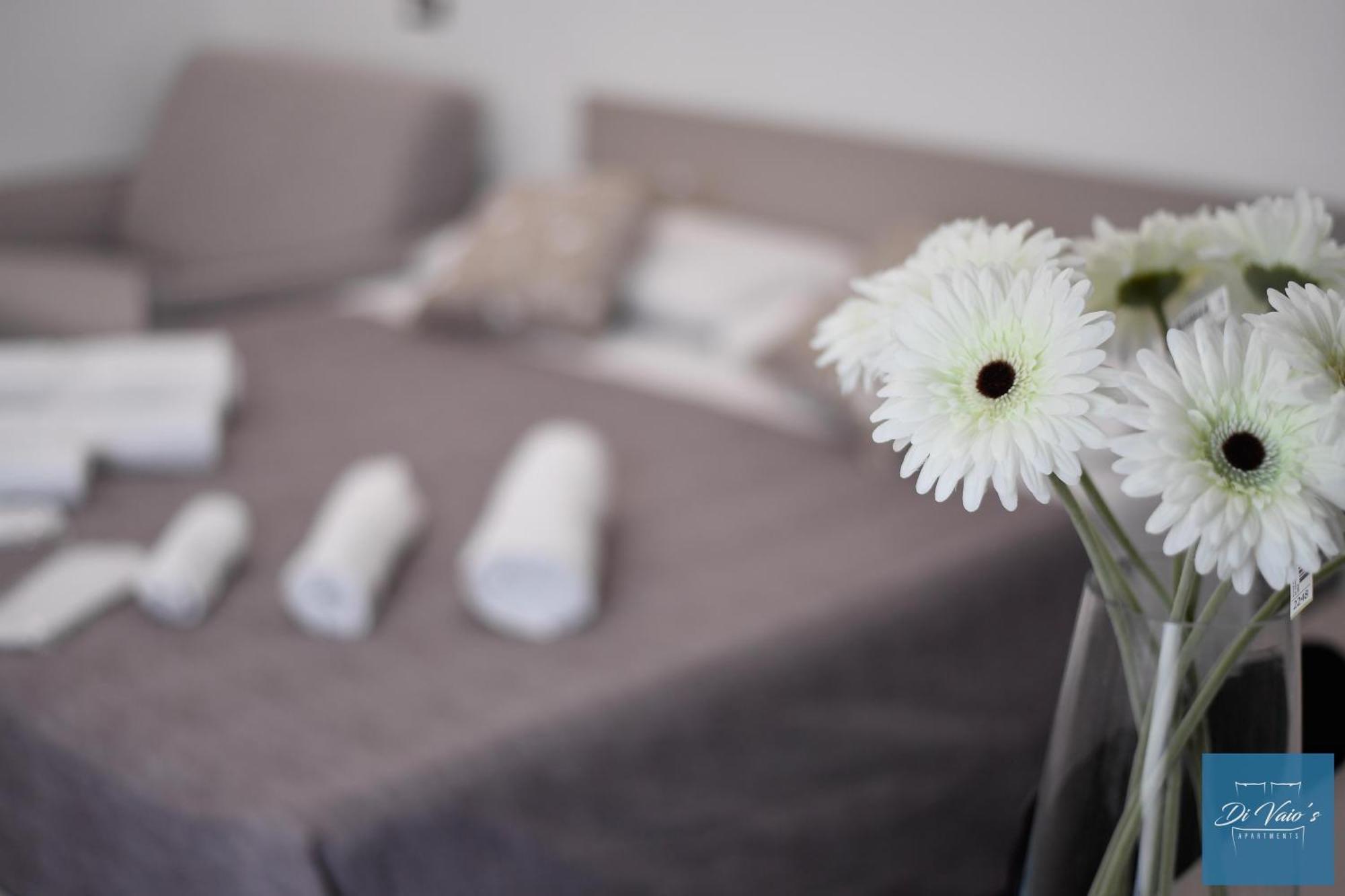 Di Vaio'S Apartments نابولي المظهر الخارجي الصورة