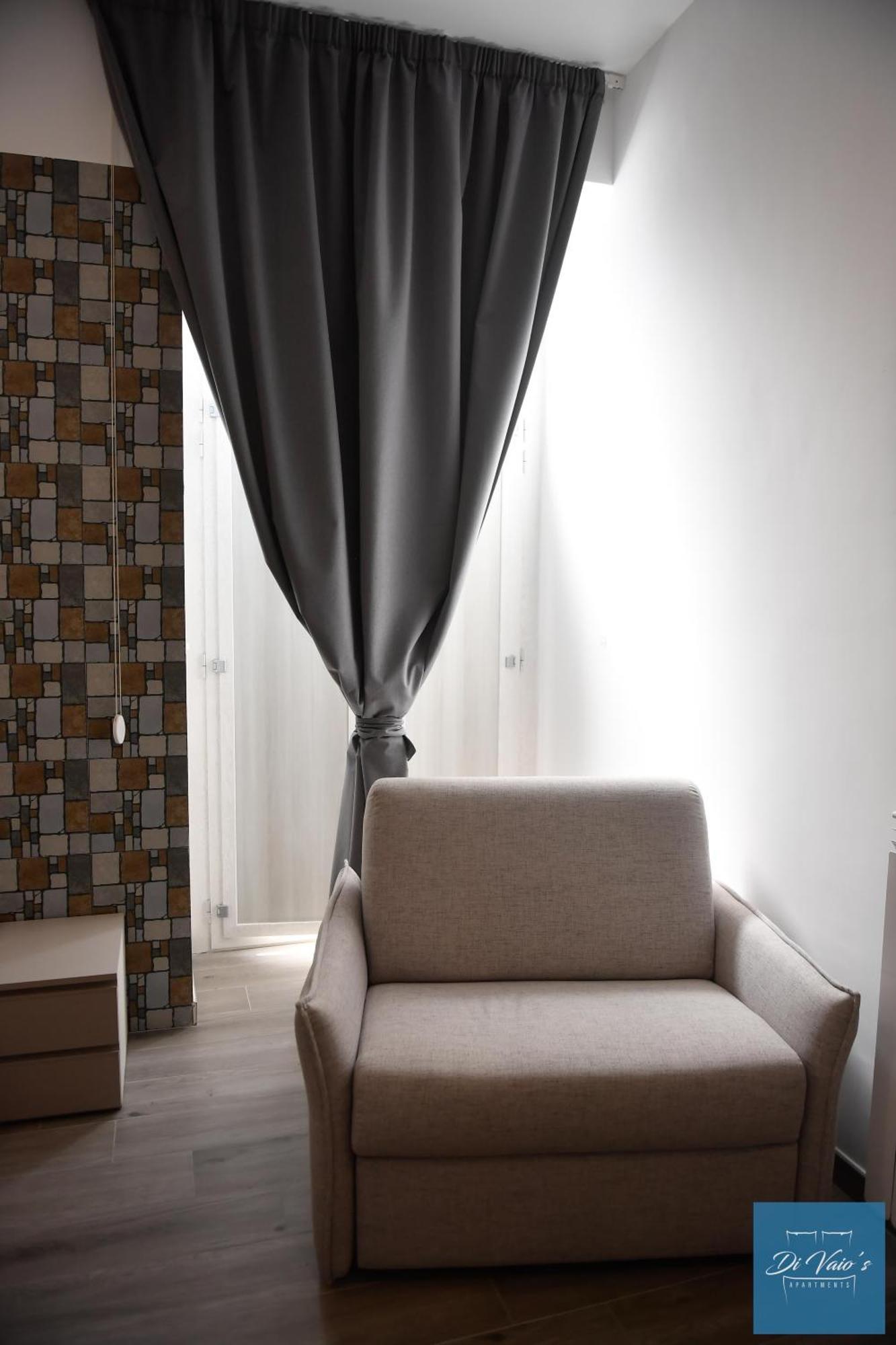 Di Vaio'S Apartments نابولي المظهر الخارجي الصورة