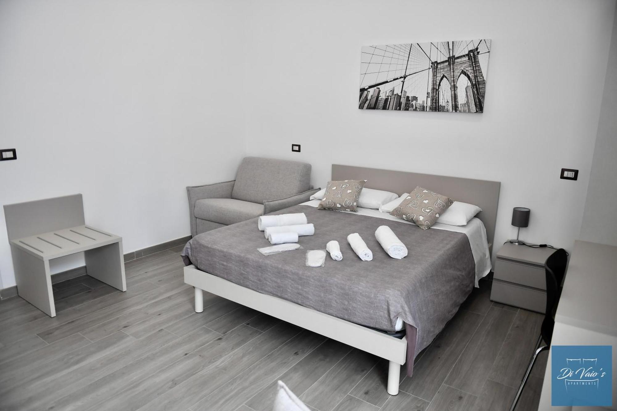 Di Vaio'S Apartments نابولي المظهر الخارجي الصورة